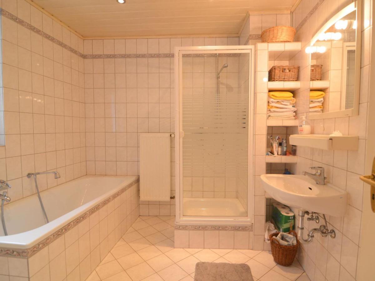 Very Comfortable House With Bathrooms And A Garden Mürlenbach المظهر الخارجي الصورة