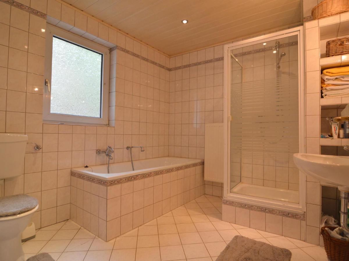Very Comfortable House With Bathrooms And A Garden Mürlenbach المظهر الخارجي الصورة